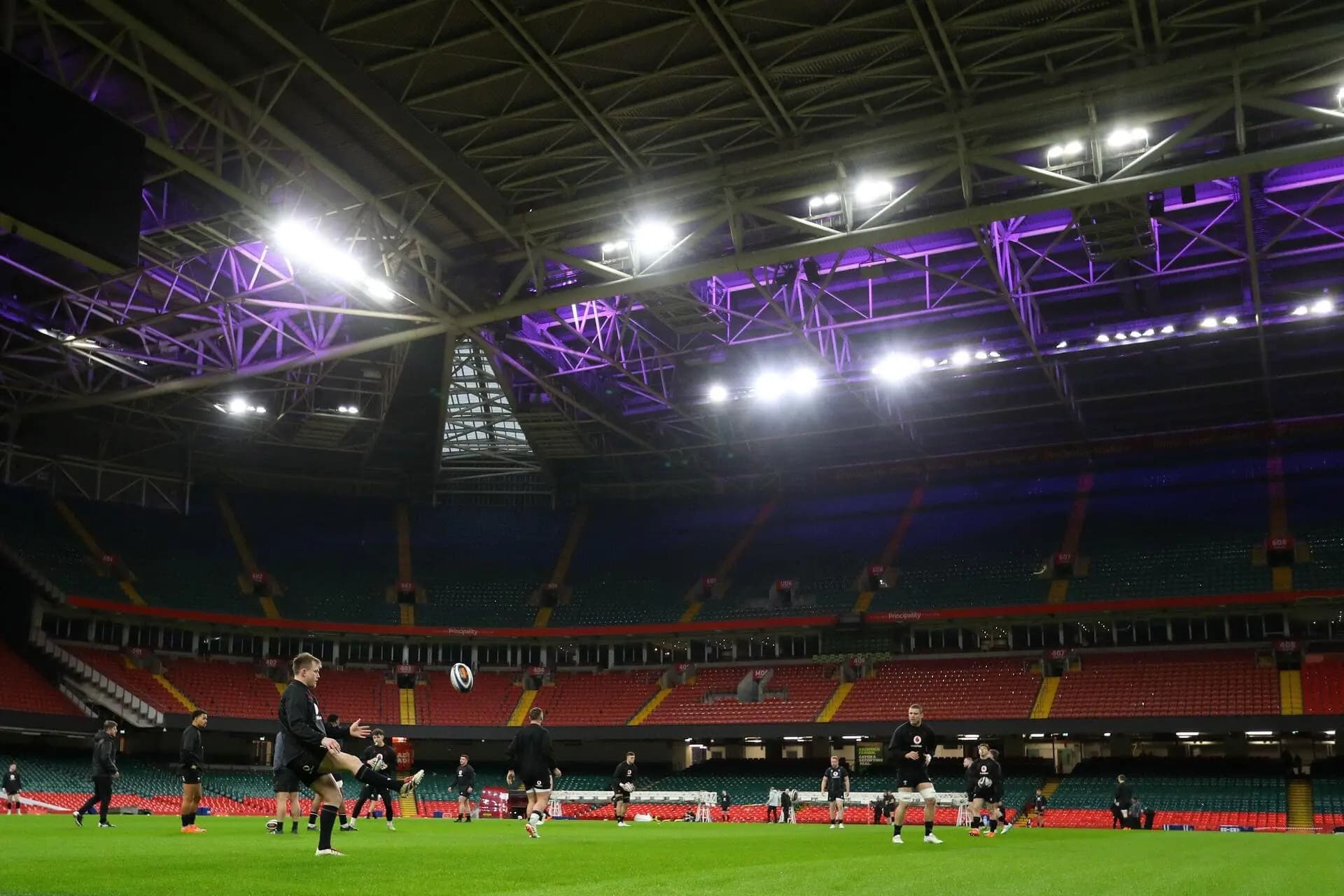 Wales players train under the closed roof