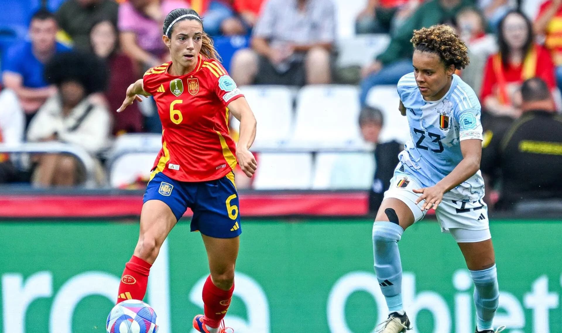 Aitana Bonmati (6) of Spain