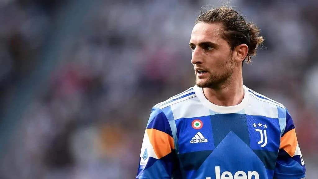 Manchester United and Newcastle United Target Adrien Rabiot