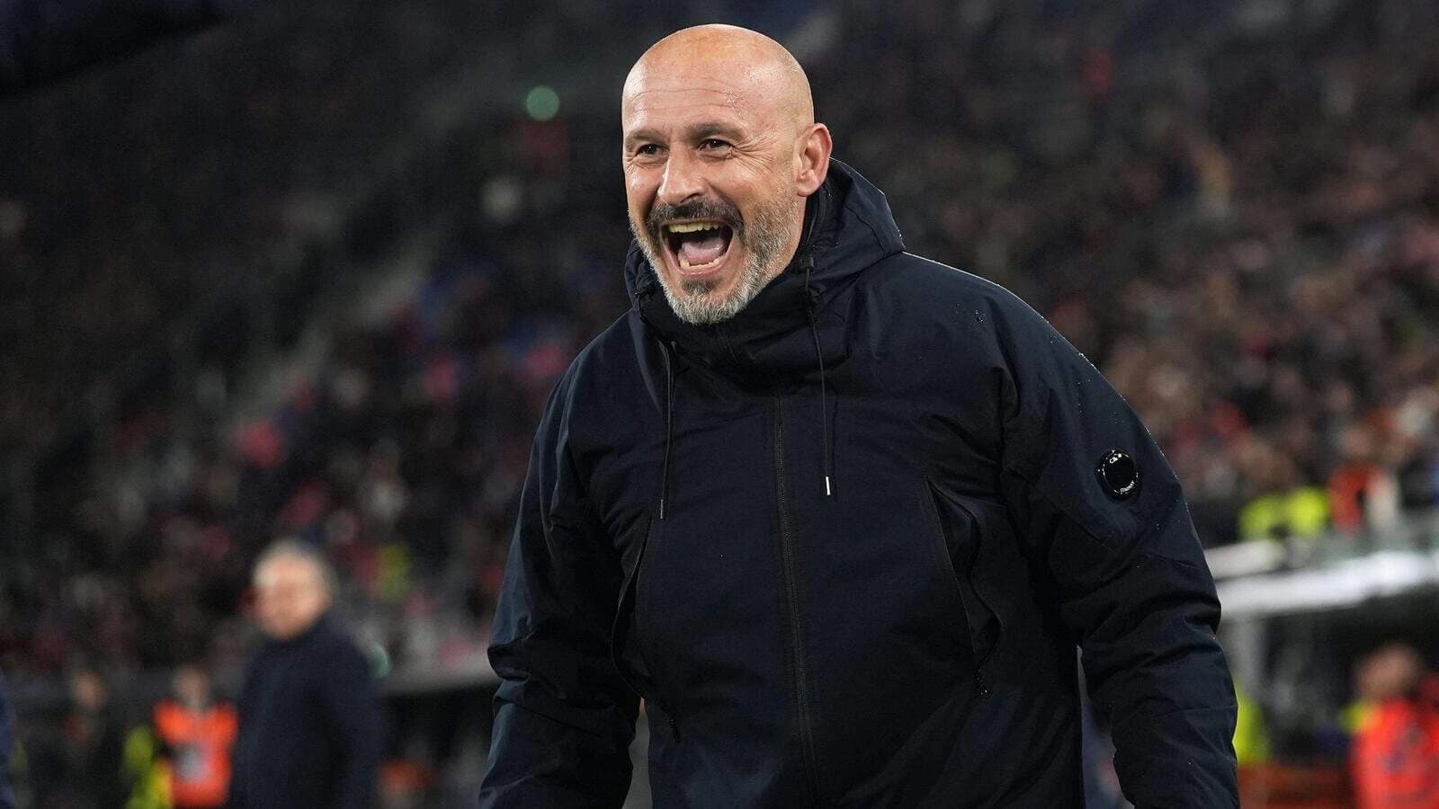 Bologna's head coach Vincenzo Italiano