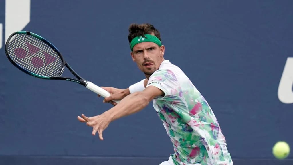 Hamad Medjedovic vs Daniel Altmaier Prediction, Stats, Form, H2H, 2/14/25