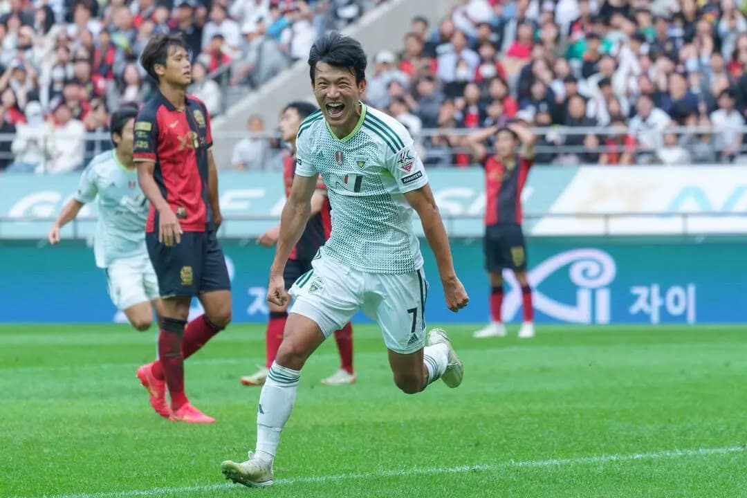 Han Kyo South Korea Football League