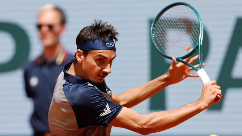 Lorenzo Musetti vs Lorenzo Sonego Prediction, Picks, Odds, H2H, 10/22/24