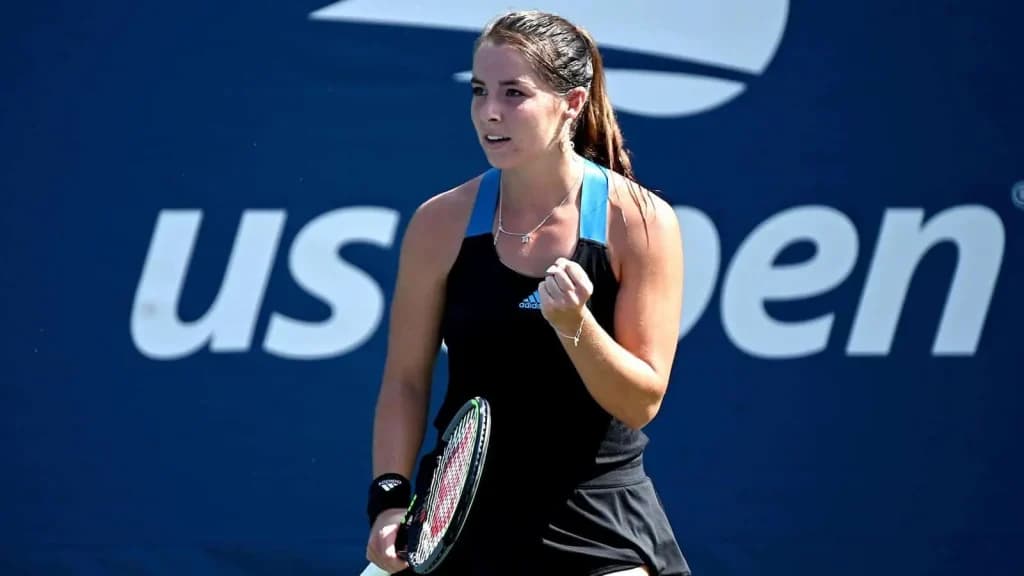Jodie Anna Burrage vs Hruncakova Prediction, Stats, Form, H2H, 12/4/24
