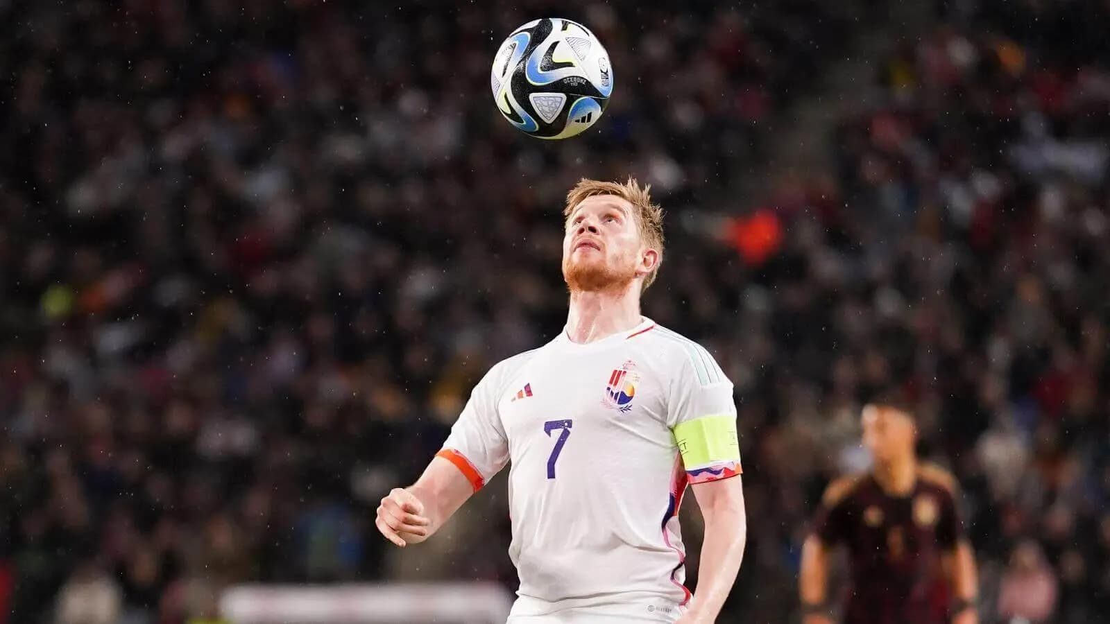 Kevin De Bruyne of Belgium controlls the ball