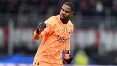 Mike Maignan's Price Tag Kept Chelsea from Signing Milan Goalkeeper