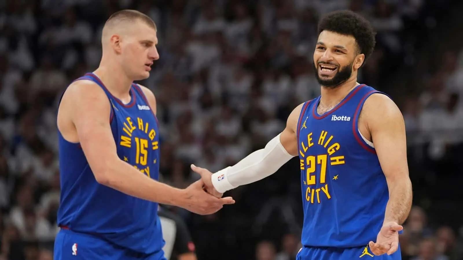 Nikola Jokić (15) i Džamal Marej (27)