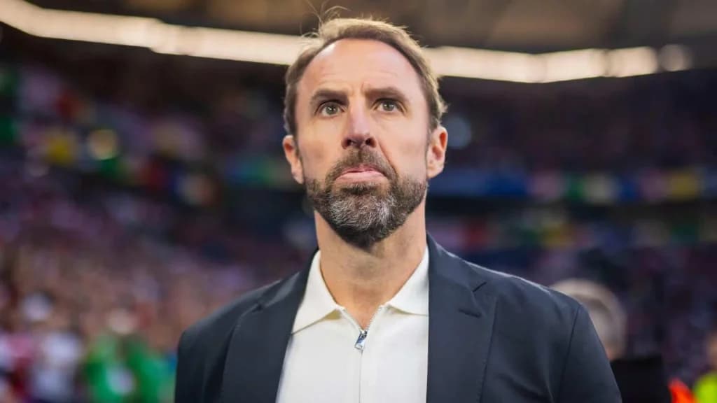 Bellingham needs to become a team player says PL winner