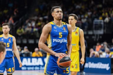 Maccabi Tel Aviv vs Valencia Prediction, Picks, Odds, Injuries, 3/27/24