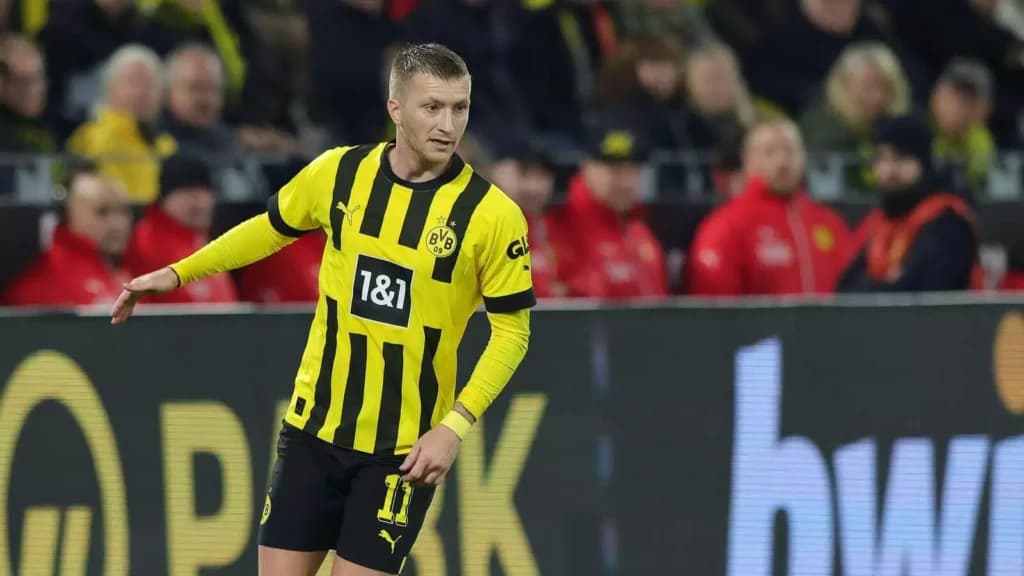 Mikael Silvestre: Strong Finish Will Help Borussia Dortmund To Champions League Spot