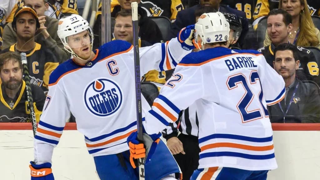 NHL Hockey Friday Best Bets: Head West Young Lad