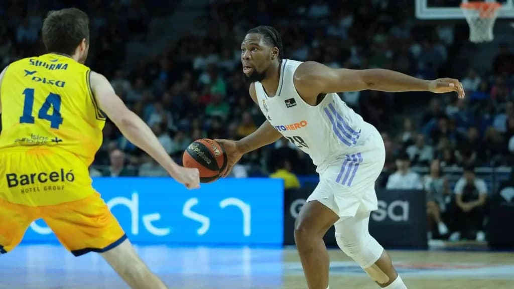 Yabusele se vraća u NBA: Kakva Uloga ga čeka u Filadelfiji?