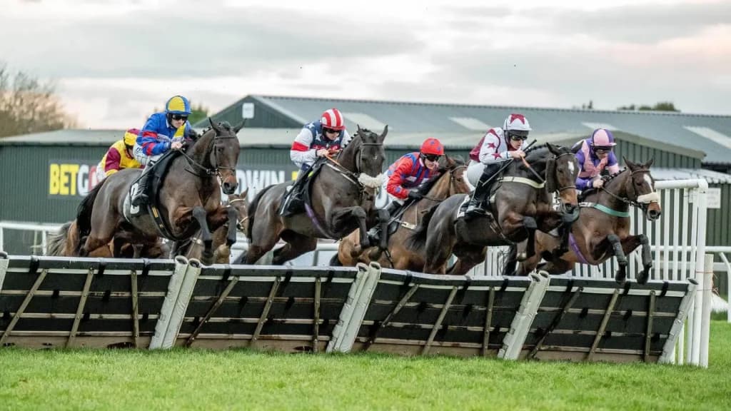 Monday's Horse Racing Tips: Plumpton, April 1st