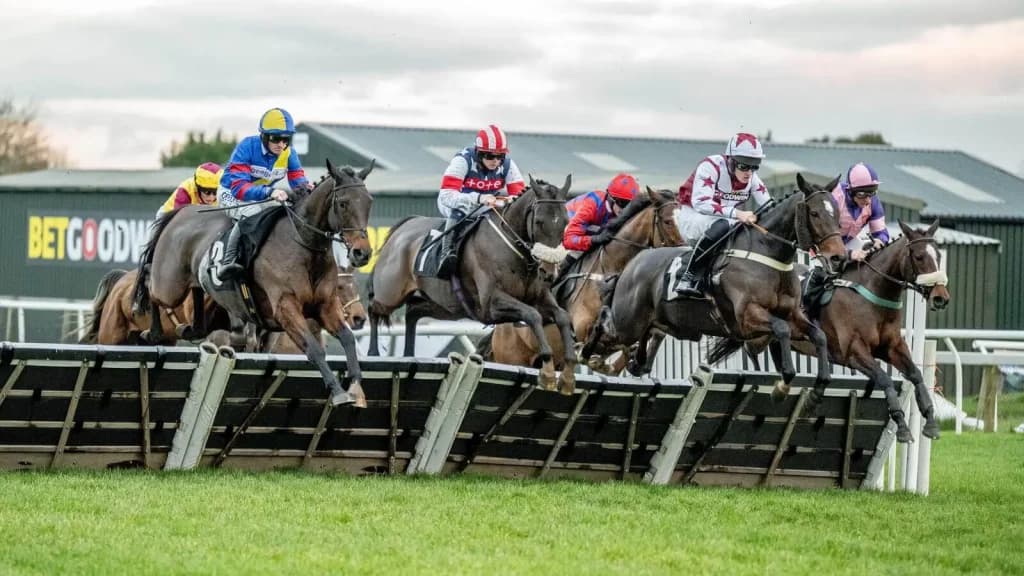 Sunday’s Horse Racing Tips: Plumpton, April 14th