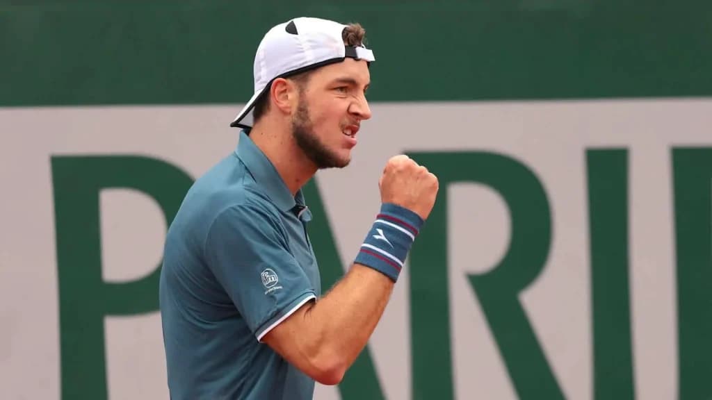 Jan Lennard Struff vs Leandro Riedi Prediction, Picks, Odds, H2H, July 17th