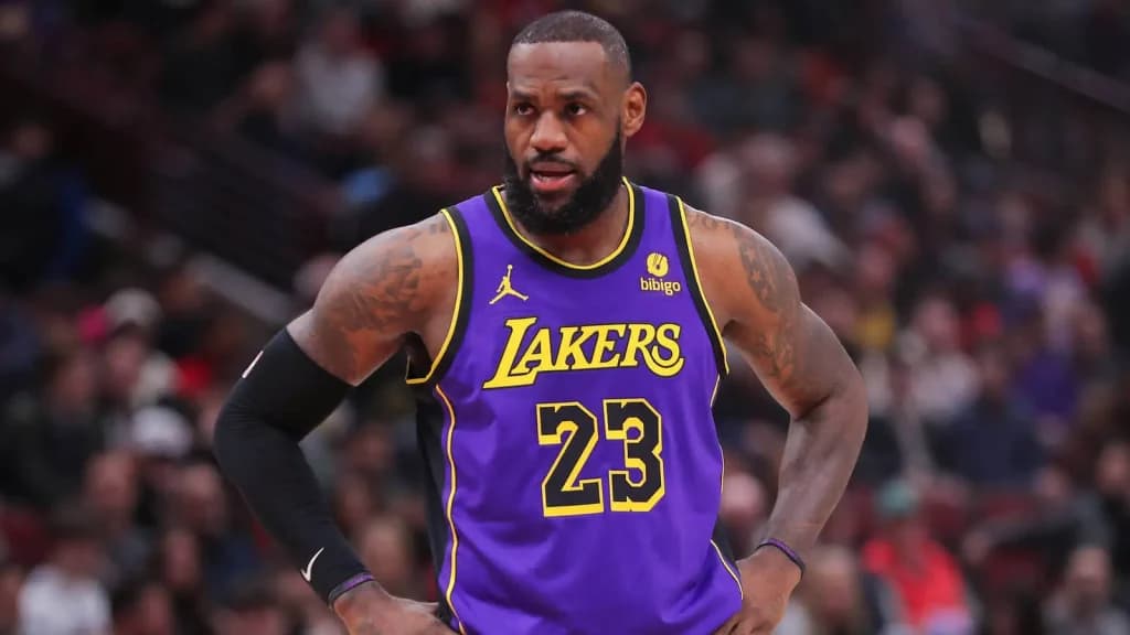 Deveti na zapadu i bez pojačanja: da li Lebron James ostaje u Lakers-ima?