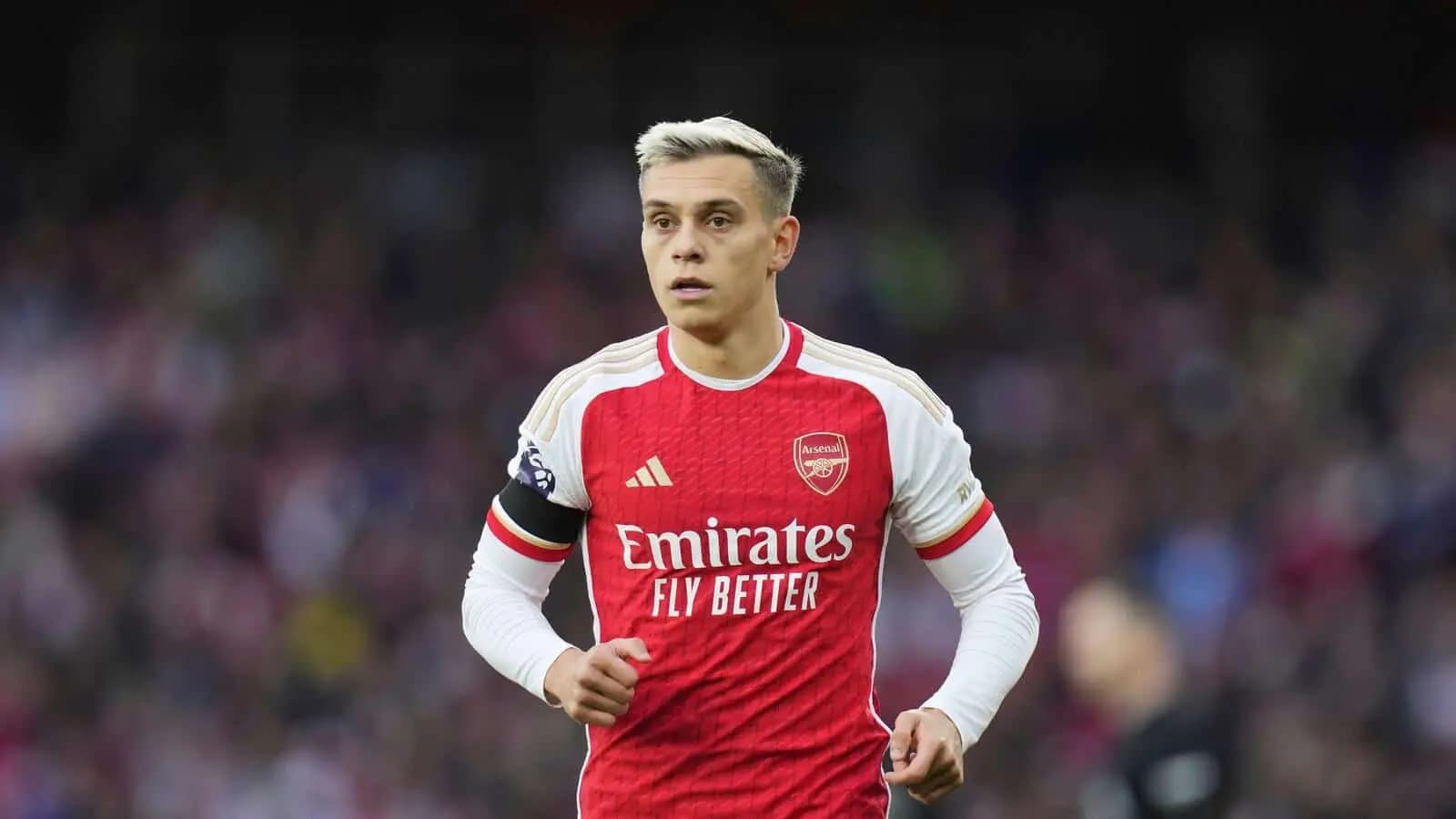 Leandro Trosar iz Arsenala tokom utakmice Premijer lige