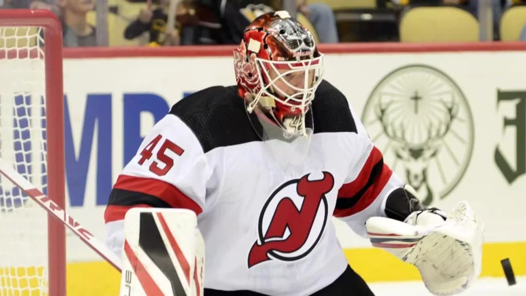 Philadelphia Flyers vs New Jersey Devils Best Bet: Season Opener in Philly