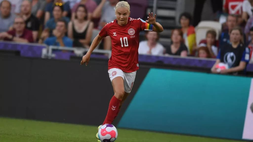 Lianne Sanderson previews England vs Denmark