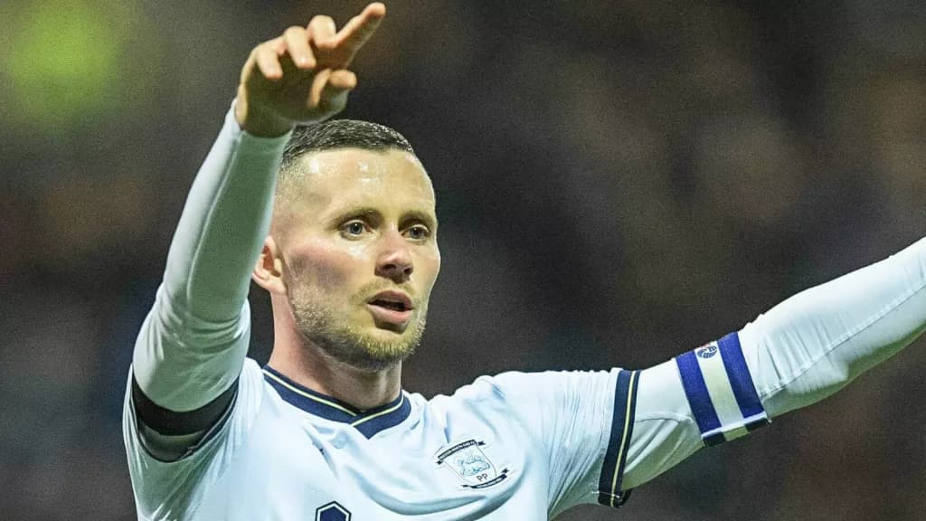 The Cards Column Tips: MD10 Player Cards, Team Bookings and Referee Data