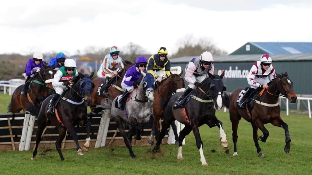 Monday’s Horse Racing Tips: Plumpton, April 10th