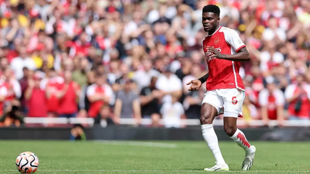 Declan Rice can improve his offensive output like Granit Xhaka did