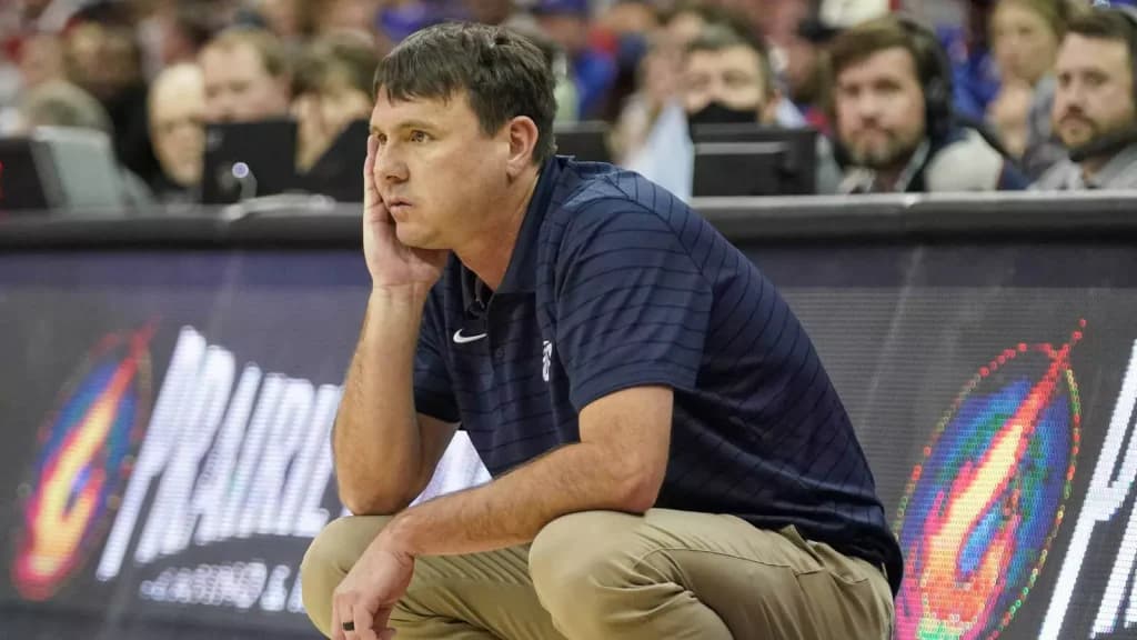 NCAA Basketball Picks for Monday, November 13th: 3.64 Odds 2-Piece Parlay