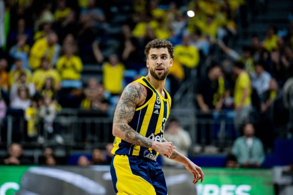 Milano vs Fenerbahce Prediction, Picks, Odds, Injury Report 3/22/24
